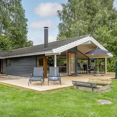 Semesterbostad 3 Bedroom Lovely In Vaeggerlose *