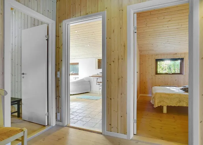 3 Bedroom Lovely In Vaeggerlose 別荘 Bøtø By