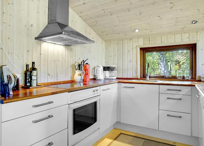 3 Bedroom Lovely In Vaeggerlose Bøtø By